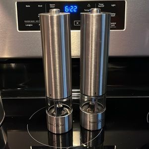 Salt and pepper battery operated grinders